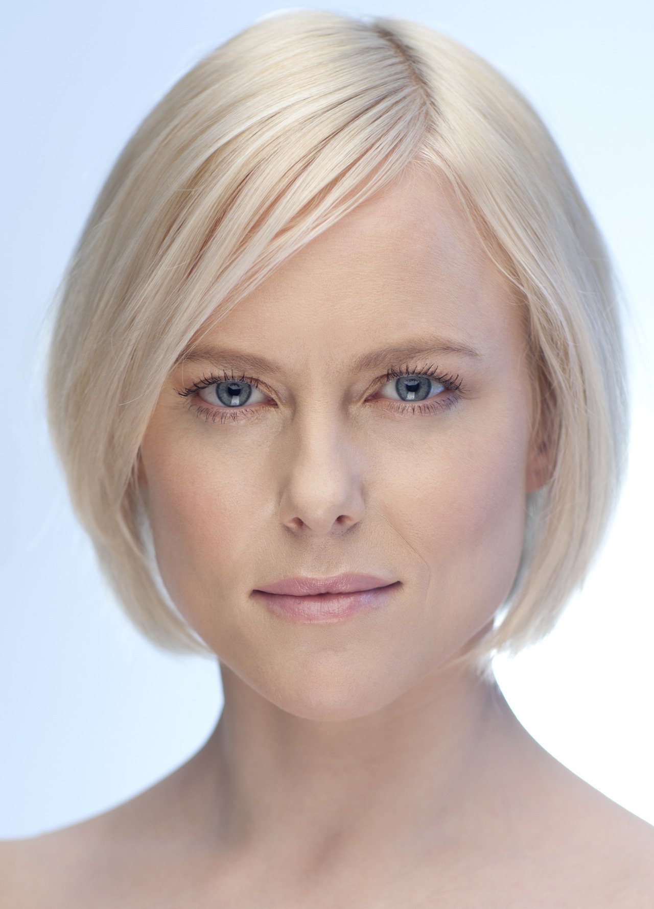 Ingrid Bolso Berdal Movie Trailers List | Movie-List.com